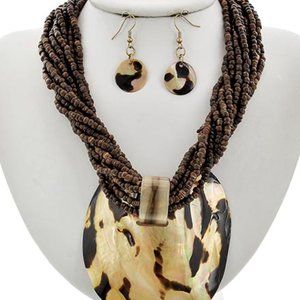 Shell Beads Statement Necklace Earring Set